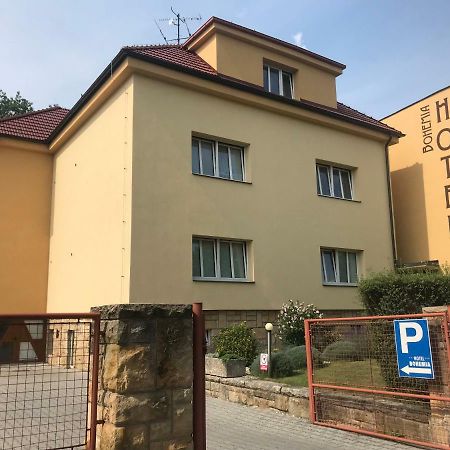 Hotel Bohemia Jičín Esterno foto