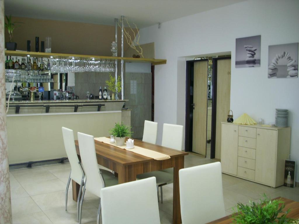 Hotel Bohemia Jičín Esterno foto