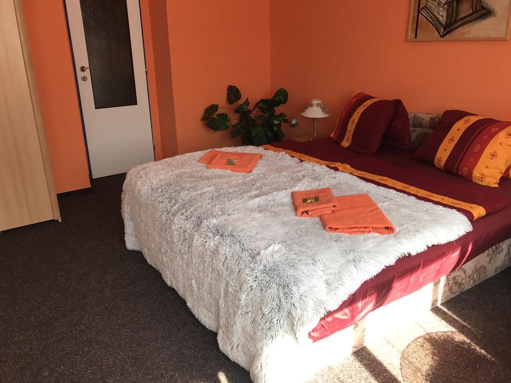 Hotel Bohemia Jičín Esterno foto