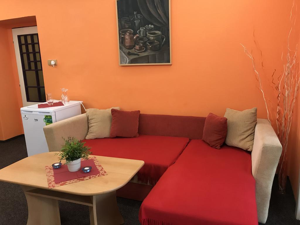 Hotel Bohemia Jičín Esterno foto