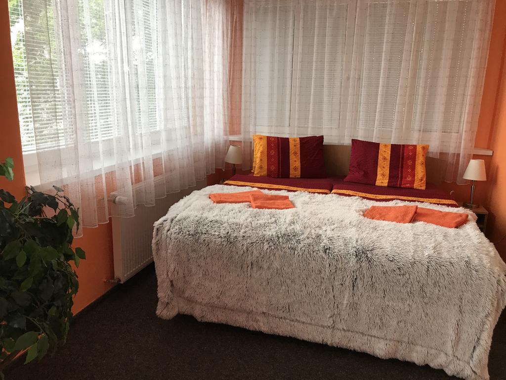 Hotel Bohemia Jičín Esterno foto