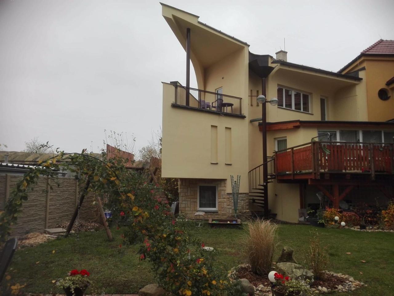 Hotel Bohemia Jičín Esterno foto